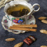 Чайная пара Гжель "Снежинка" в цвете, автор Алехин